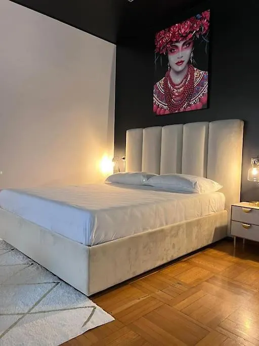 Luxury Suite With Terrace Near Arco Della Pace Milan Italy